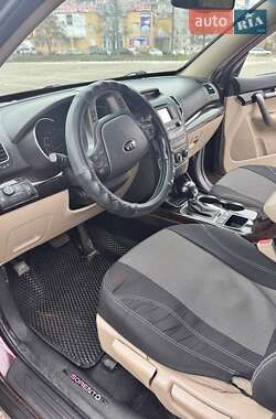 Внедорожник / Кроссовер Kia Sorento 2014 в 