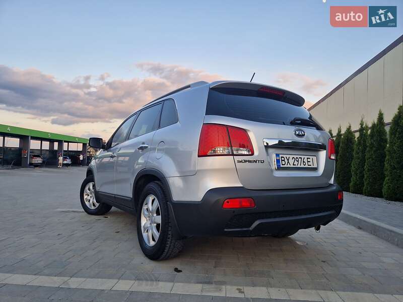 Внедорожник / Кроссовер Kia Sorento 2010 в Каменец-Подольском фото 2 Внедорожник / Кроссовер Kia Sorento 2010 в Каменец-Подольском