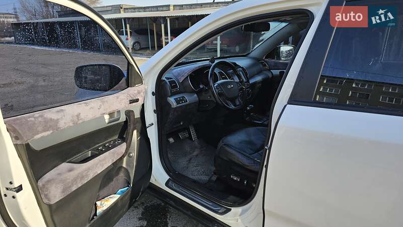 Внедорожник / Кроссовер Kia Sorento 2012 в Днепре
