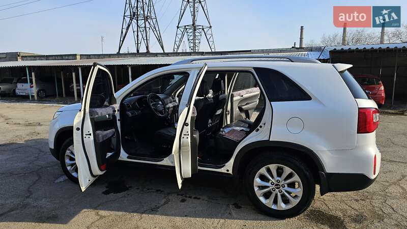 Внедорожник / Кроссовер Kia Sorento 2012 в Днепре
