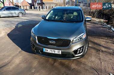 Позашляховик / Кросовер Kia Sorento 2016 в 