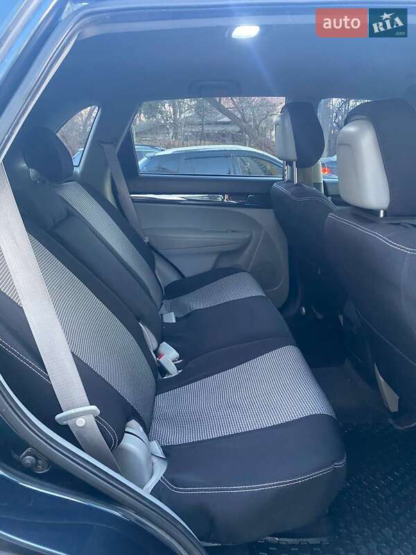 Внедорожник / Кроссовер Kia Sorento 2012 в Ивано-Франковске