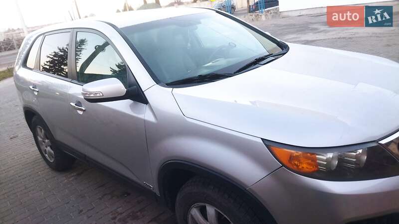 Внедорожник / Кроссовер Kia Sorento 2011 в Кременце