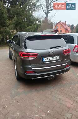 Внедорожник / Кроссовер Kia Sorento 2016 в 