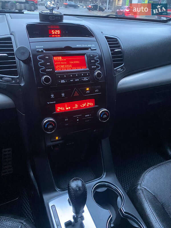 Внедорожник / Кроссовер Kia Sorento 2012 в Киеве
