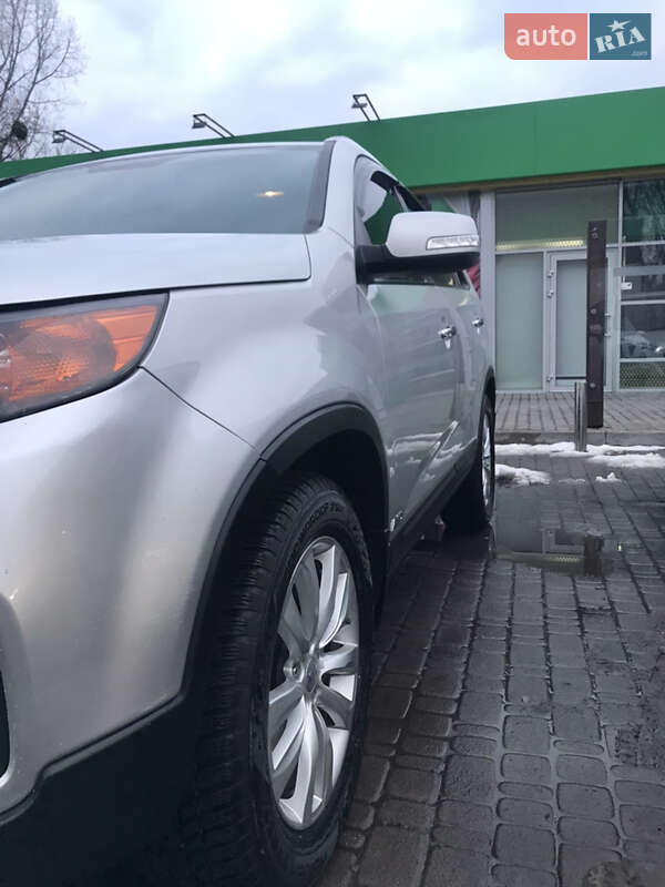 Внедорожник / Кроссовер Kia Sorento 2012 в Киеве