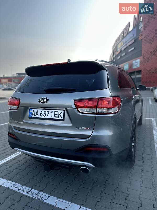 Позашляховик / Кросовер Kia Sorento 2015 в Києві
