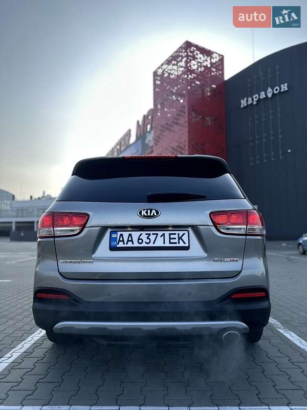 Позашляховик / Кросовер Kia Sorento 2015 в Києві