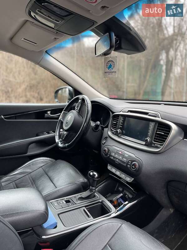 Позашляховик / Кросовер Kia Sorento 2015 в Києві фото 11 Позашляховик / Кросовер Kia Sorento 2015 в Києві