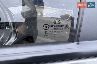 Внедорожник / Кроссовер Kia Sorento 2012 в 