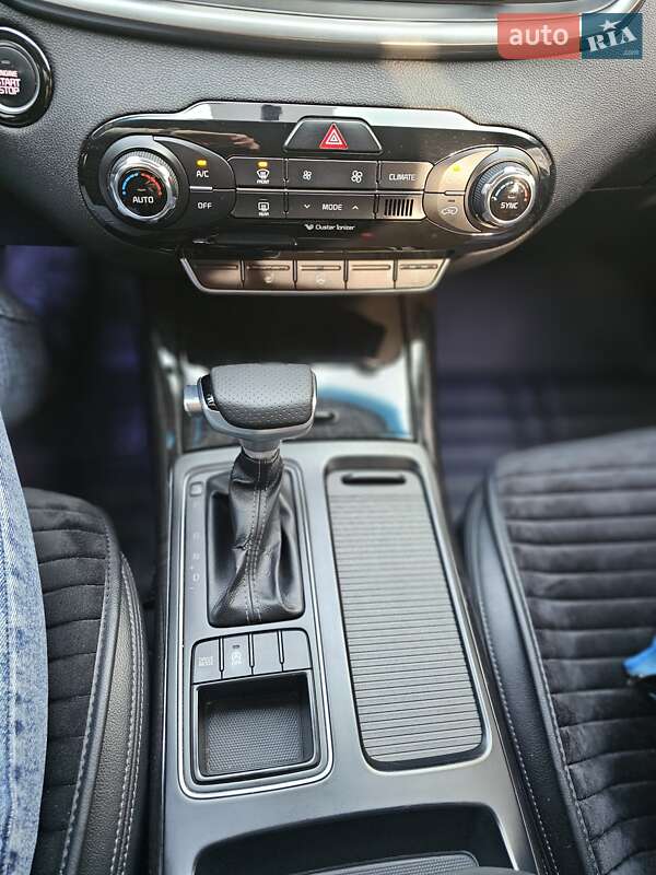 Внедорожник / Кроссовер Kia Sorento 2015 в Тернополе