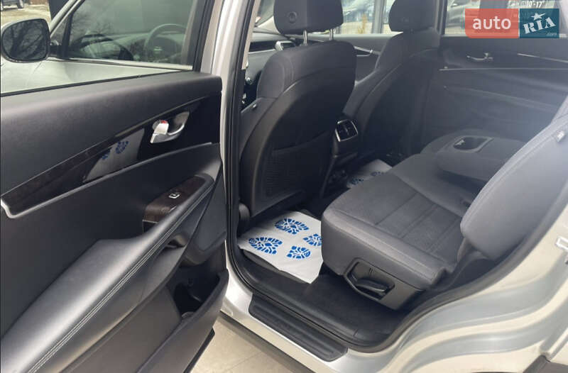 Позашляховик / Кросовер Kia Sorento 2017 в Івано-Франківську