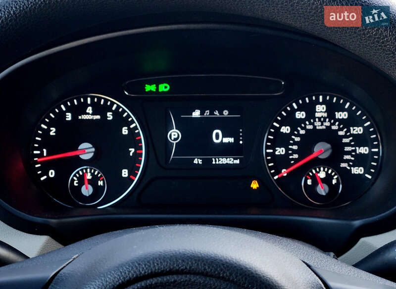 Внедорожник / Кроссовер Kia Sorento 2016 в Черновцах