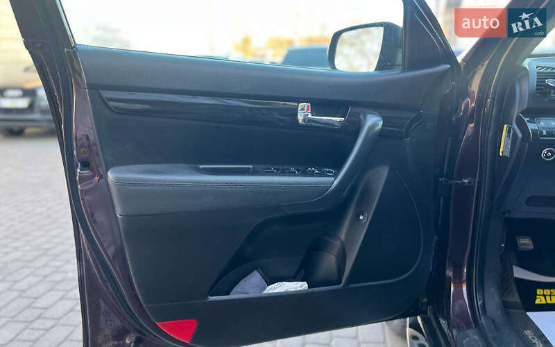 Внедорожник / Кроссовер Kia Sorento 2011 в Ивано-Франковске фото 8 Внедорожник / Кроссовер Kia Sorento 2011 в Ивано-Франковске