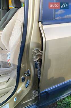 Внедорожник / Кроссовер Kia Sorento 2003 в 