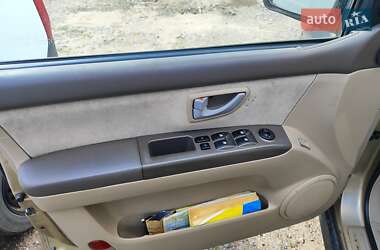Внедорожник / Кроссовер Kia Sorento 2003 в 
