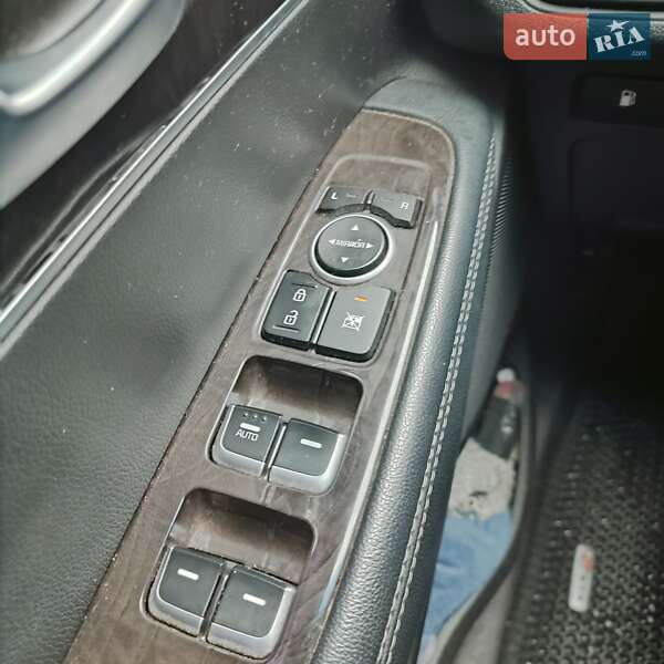 Позашляховик / Кросовер Kia Sorento 2017 в Черкасах