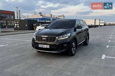 Позашляховик / Кросовер Kia Sorento 2019 в 