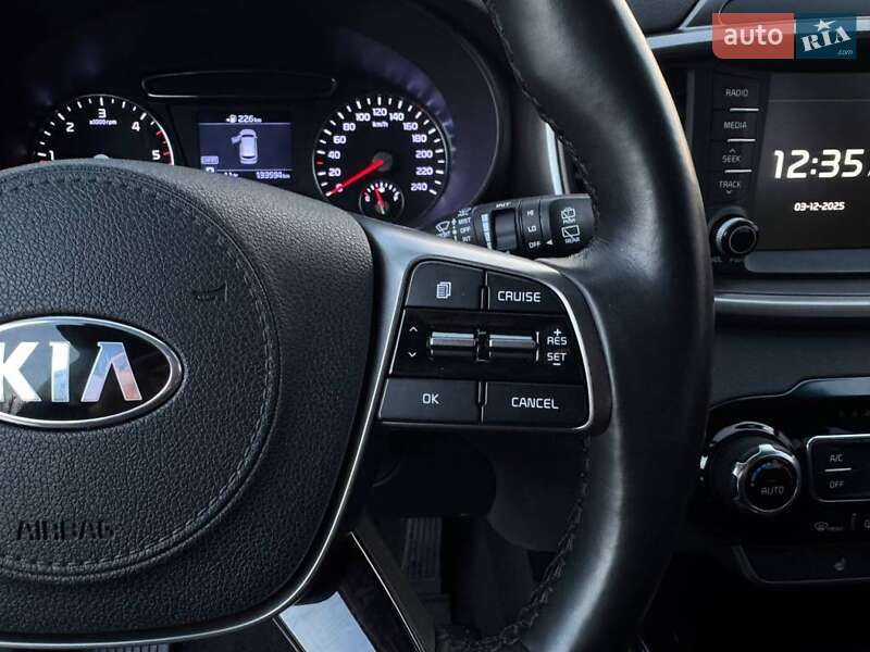 Внедорожник / Кроссовер Kia Sorento 2019 в Киеве