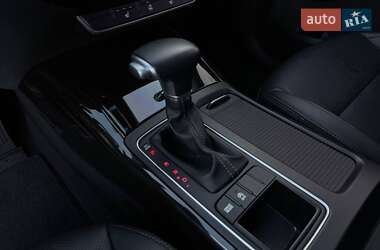 Позашляховик / Кросовер Kia Sorento 2019 в 