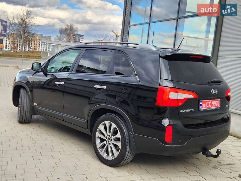 Позашляховик / Кросовер Kia Sorento 2015 в Івано-Франківську