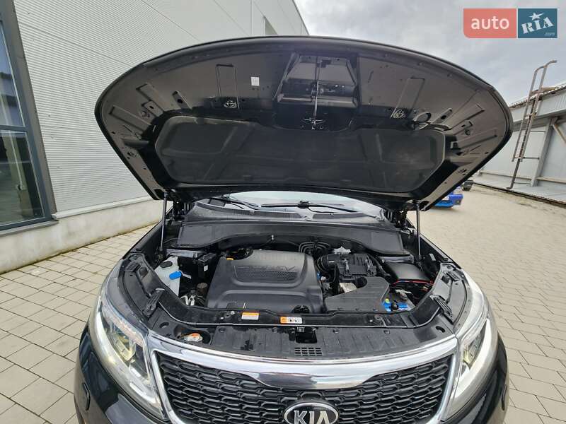 Позашляховик / Кросовер Kia Sorento 2015 в Івано-Франківську