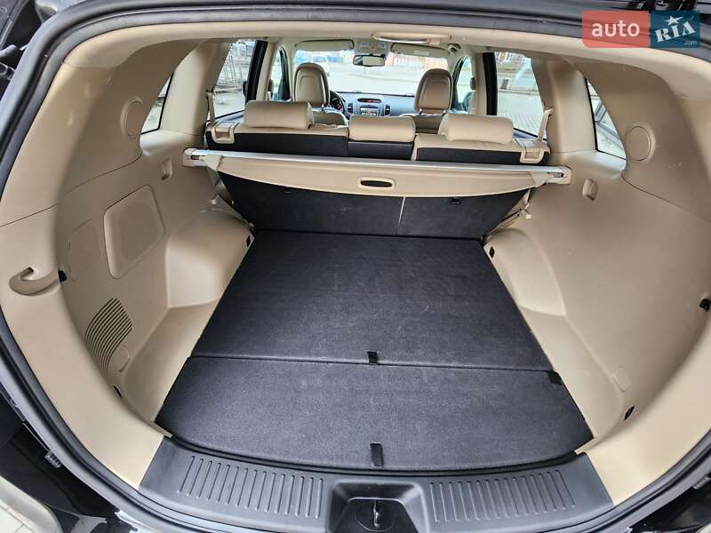 Позашляховик / Кросовер Kia Sorento 2015 в Івано-Франківську