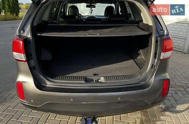 Внедорожник / Кроссовер Kia Sorento 2013 в 