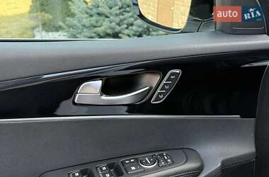 Внедорожник / Кроссовер Kia Sorento 2015 в 