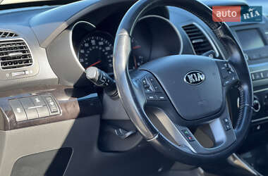 Внедорожник / Кроссовер Kia Sorento 2013 в 