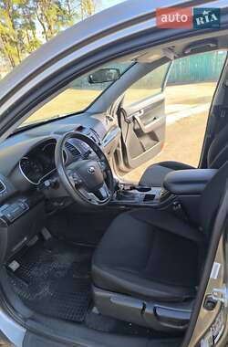 Внедорожник / Кроссовер Kia Sorento 2014 в 