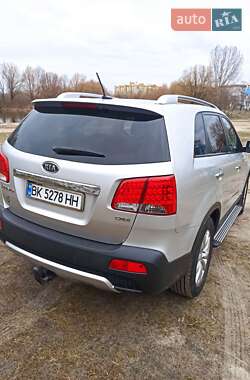 Внедорожник / Кроссовер Kia Sorento 2012 в 