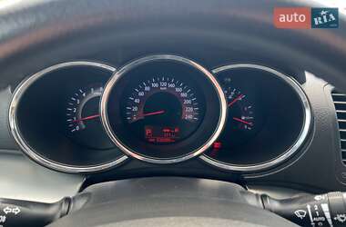 Внедорожник / Кроссовер Kia Sorento 2011 в 