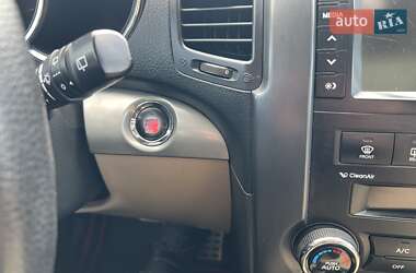 Внедорожник / Кроссовер Kia Sorento 2011 в 