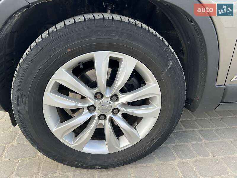Внедорожник / Кроссовер Kia Sorento 2011 в Белогорье
