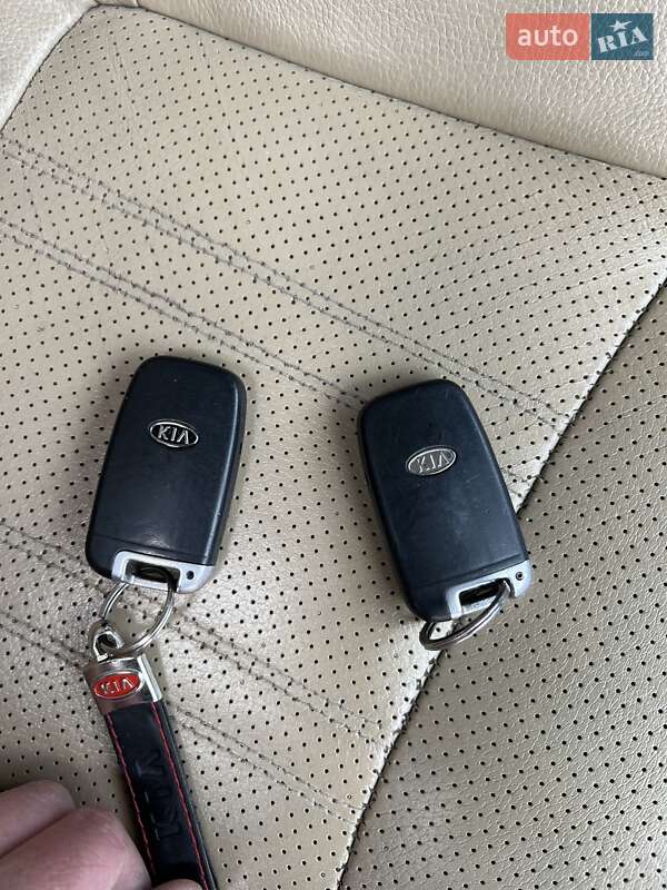 Внедорожник / Кроссовер Kia Sorento 2011 в Белогорье