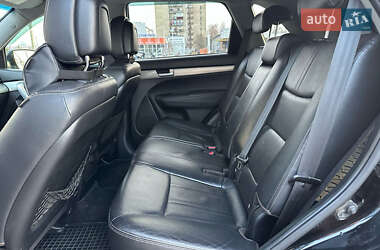 Позашляховик / Кросовер Kia Sorento 2012 в 