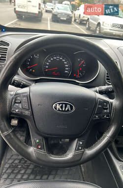 Внедорожник / Кроссовер Kia Sorento 2013 в 