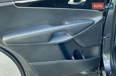 Внедорожник / Кроссовер Kia Sorento 2019 в 