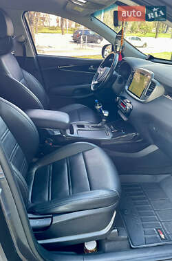 Внедорожник / Кроссовер Kia Sorento 2019 в 