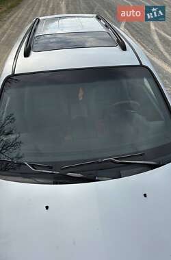 Внедорожник / Кроссовер Kia Sorento 2004 в 