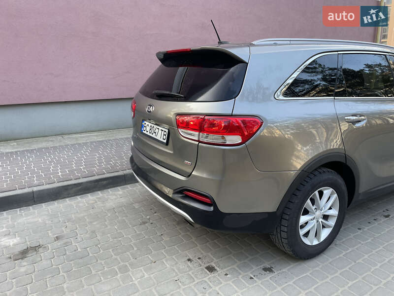 Внедорожник / Кроссовер Kia Sorento 2016 в Львове
