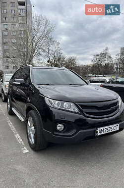 Внедорожник / Кроссовер Kia Sorento 2010 в 
