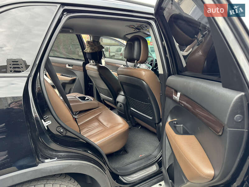 Внедорожник / Кроссовер Kia Sorento 2010 в Овруче
