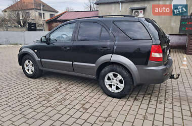 Позашляховик / Кросовер Kia Sorento 2006 в 