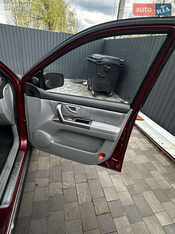 Внедорожник / Кроссовер Kia Sorento 2006 в Павлограде