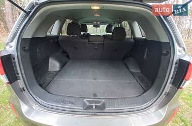 Позашляховик / Кросовер Kia Sorento 2014 в 