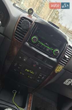 Внедорожник / Кроссовер Kia Sorento 2003 в 
