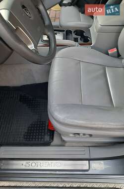 Внедорожник / Кроссовер Kia Sorento 2005 в 