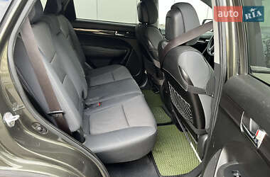 Внедорожник / Кроссовер Kia Sorento 2011 в 